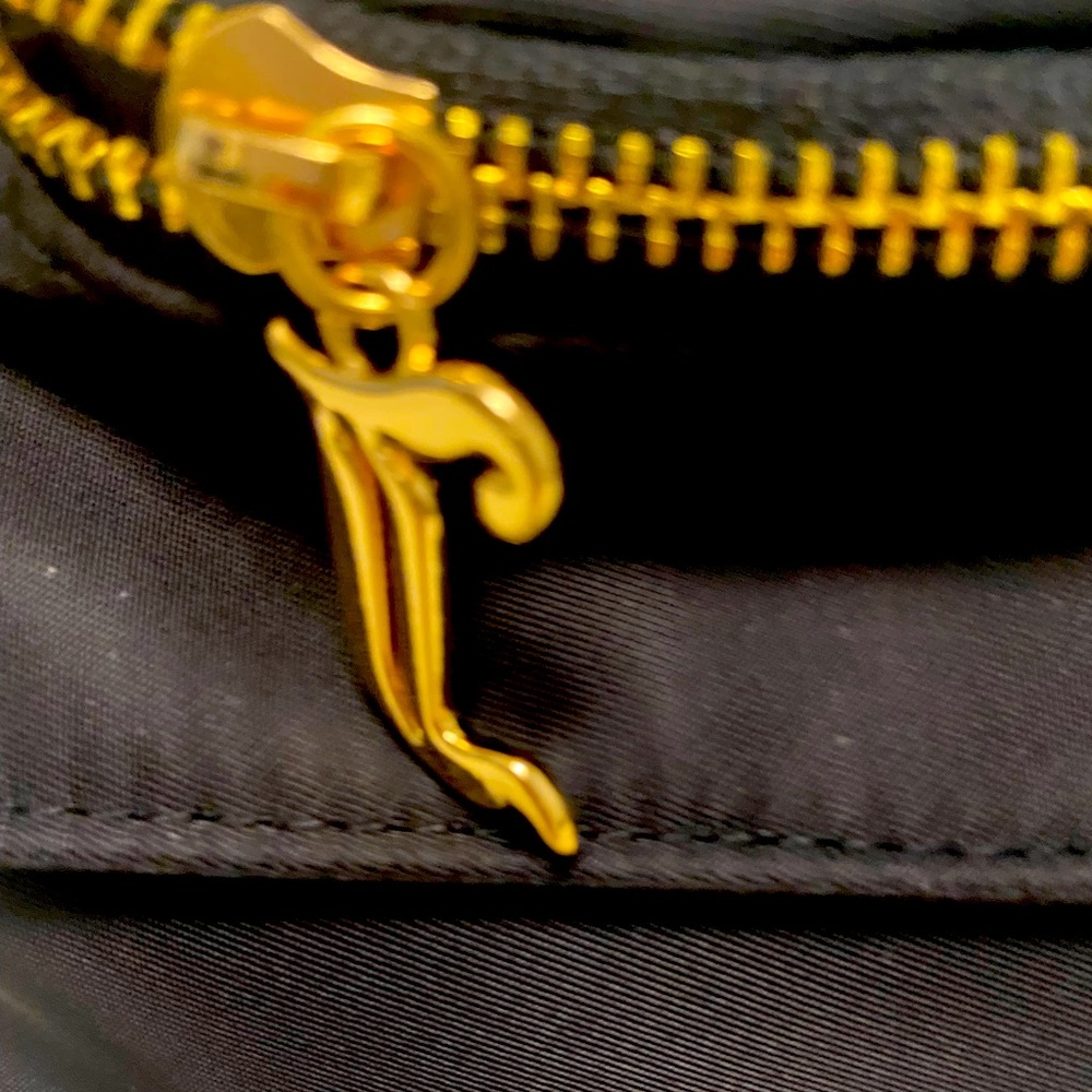 Juicy couture accessories.